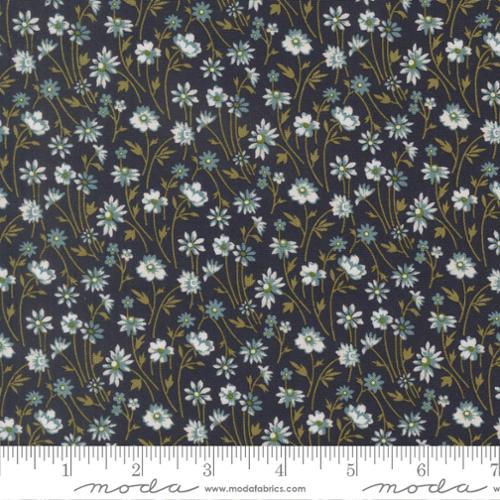 Chelsea Garden Cheek Posy Small Floral in Midnight 33856 19 Moda