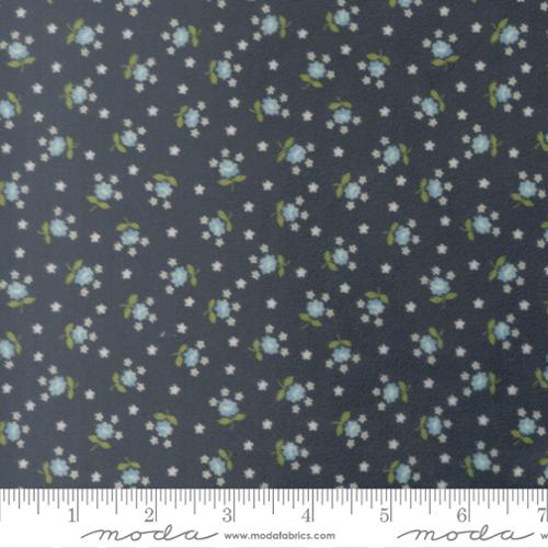 Nantucket Summer Cuddle Lake 55266 13QC Moda